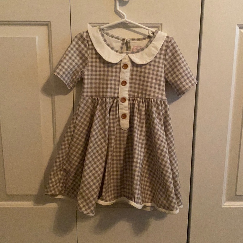 Sweethoney Fall checked twirl collar Dress size 6